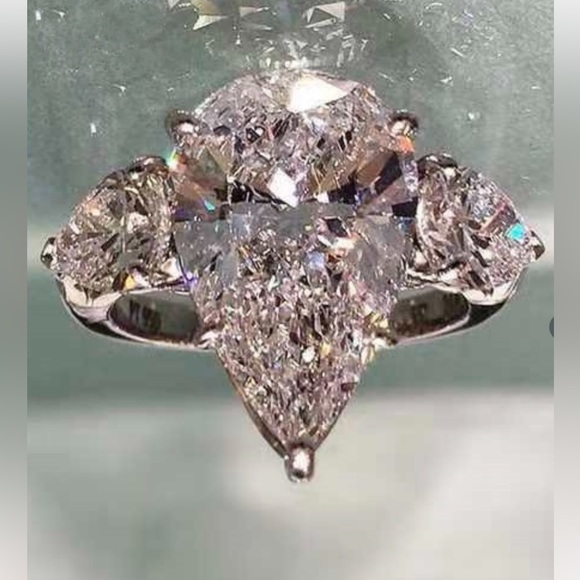 Radiant Pear Cut Diamond Simulated Silver Plated Women’s Fashion Ring Size 6 - Picture 4 of 10